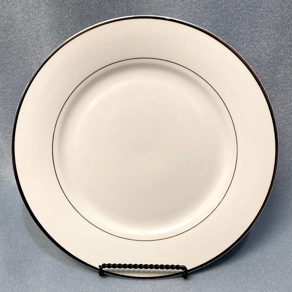 2-Wallace Porcelain and Platinum Dinner Plates 10-5/8 inch (set of two)